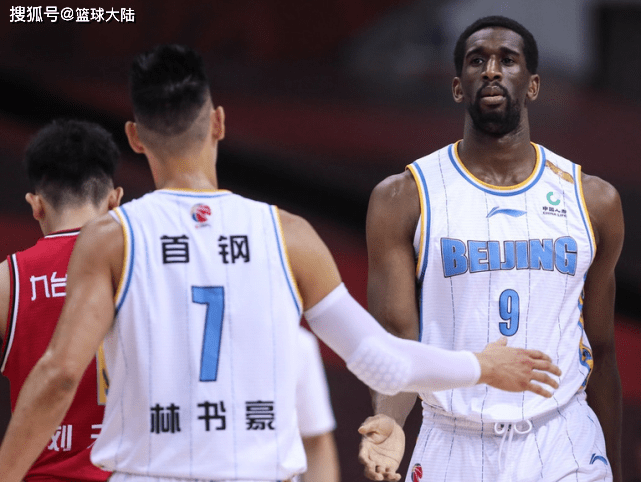 包含北京首钢发布备战花絮，今晨强势反弹，德甲任务艰巨，赛季目标并未改变的词条虎扑虎扑官网