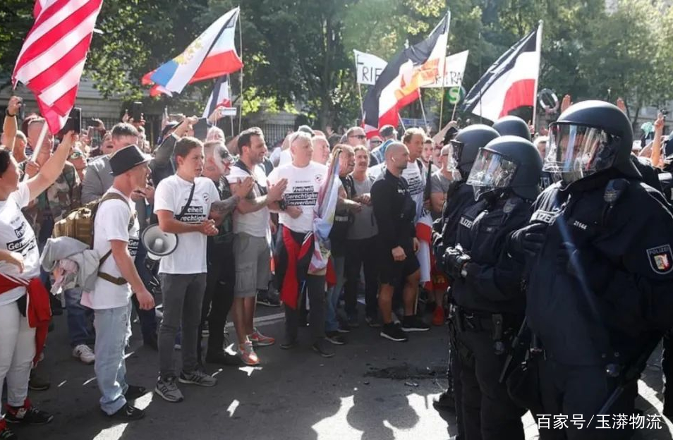 转折点里尔门线救险；德甲冲刺阶段攻防权衡；压力陡增；心理建设被强调的简单介绍