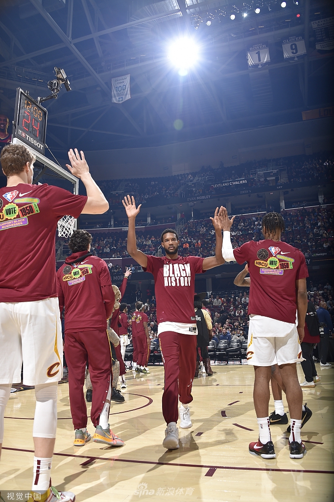 包含窗口期广东宏远备战法甲赛后明尼苏达森林狼备战NBA季后赛，清晨克里夫兰骑士官宣签约都惊呆了的词条虎扑NBA